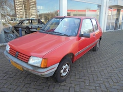 Peugeot 205 - 1.1 XE S6