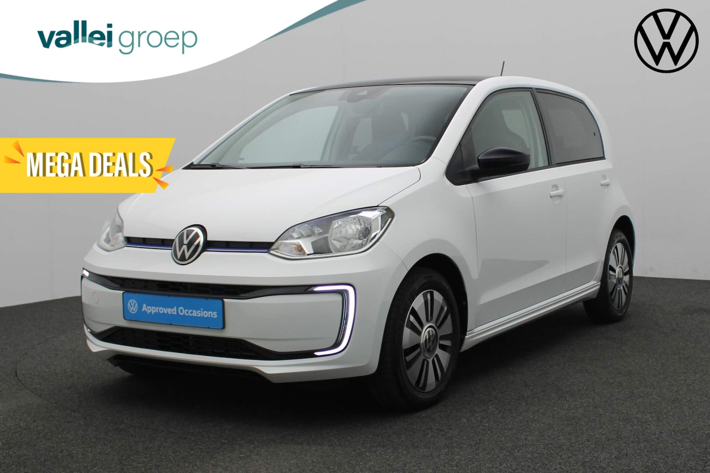 Volkswagen e-Up! - Style 83PK | Navi | Clima | 15 inch | Privacy glas | DAB radio - AutoWereld.nl