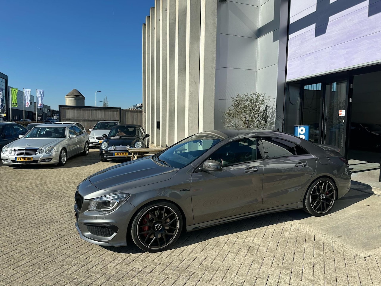 Mercedes-Benz CLA-Klasse - AMG 45 4MATIC! SCHAAL STOELEN! CARBON! INRUIL MOGELIJK! - AutoWereld.nl