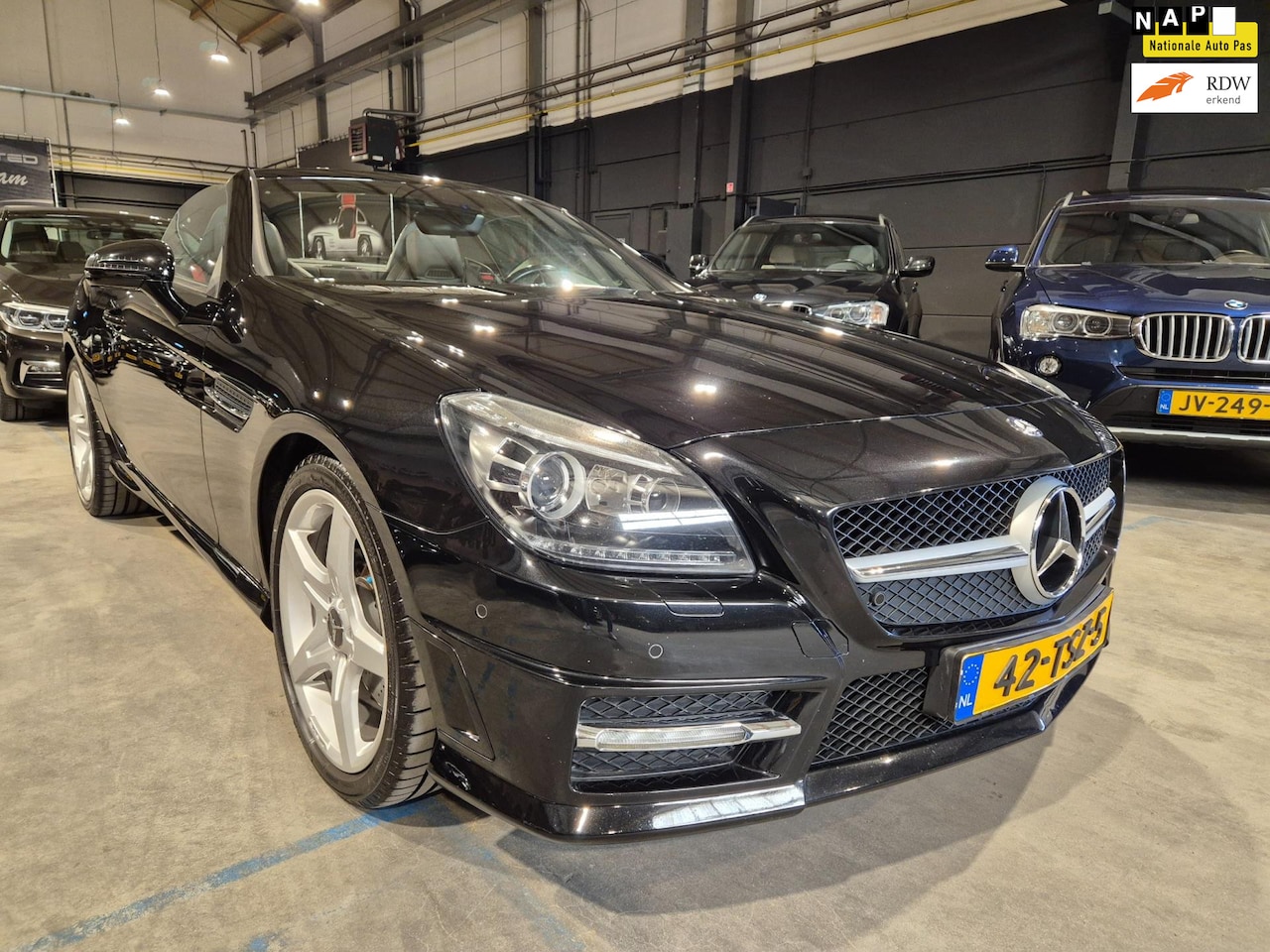 Mercedes-Benz SLK-klasse - 200 - AMG Styling - Leder - Stoelverw - Nekverw - Cruise - Clima - Navi - NL Auto - AutoWereld.nl