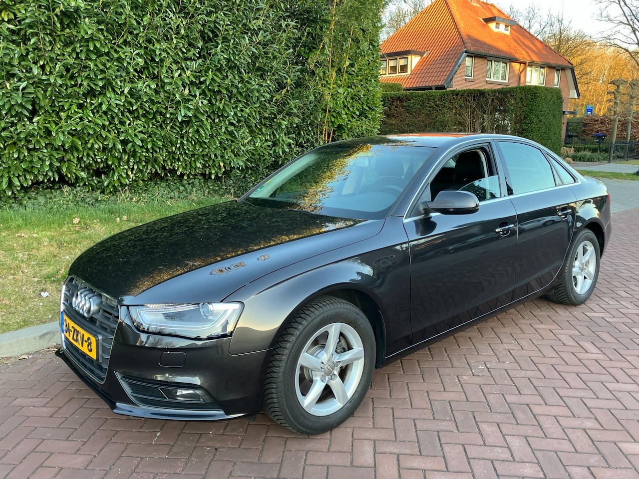 Audi A4 Limousine - 1.8 TFSI Pro Line S automaat sedan perfect onderhouden mooie auto - AutoWereld.nl