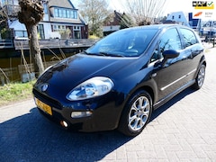 Fiat Punto Evo - 0.9 TwinAir 101pk 5-deurs Airco Cruise Zuinig A-Label 6-bak