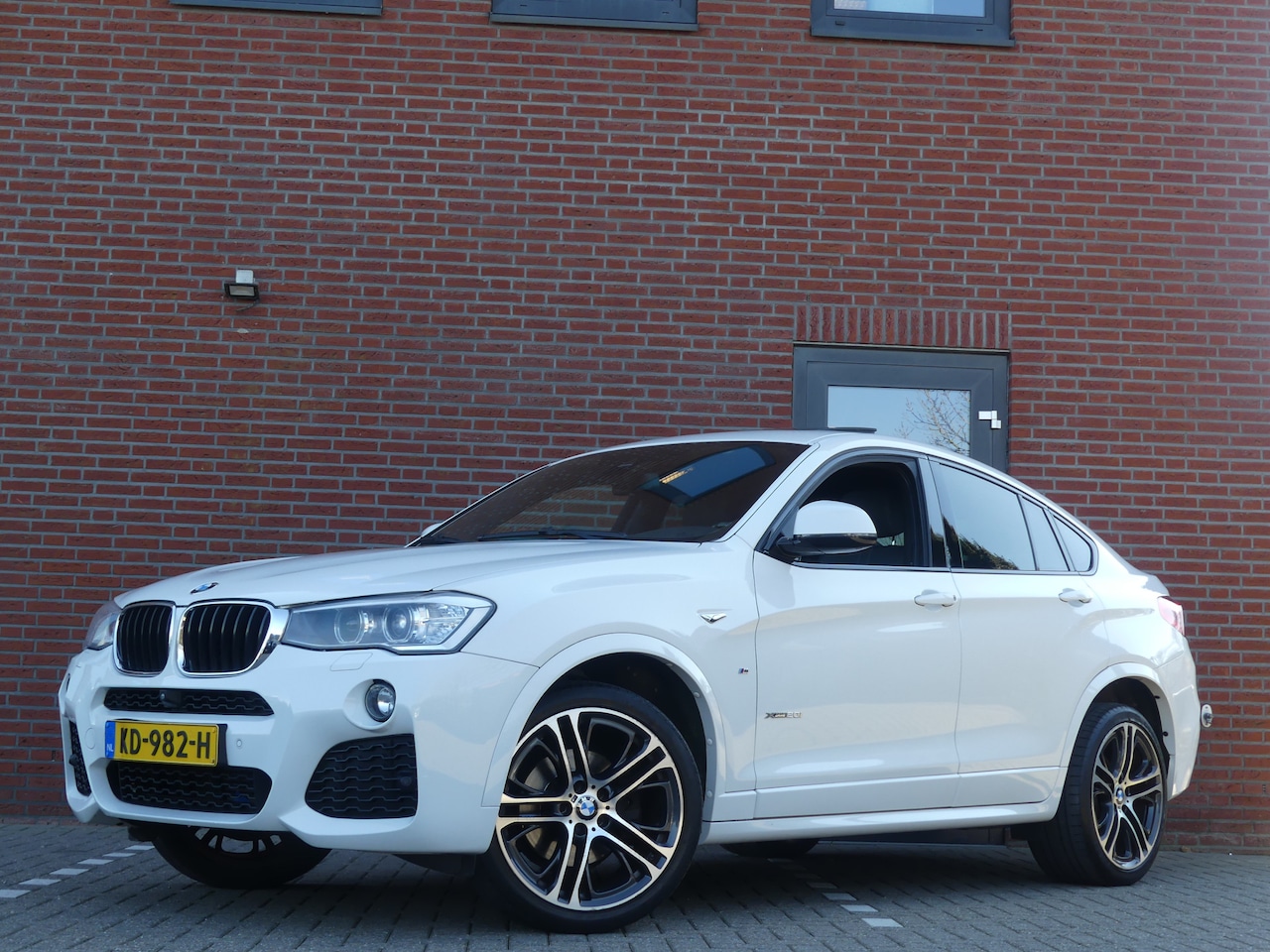 BMW X4 - xDrive20i M-Sport - AutoWereld.nl