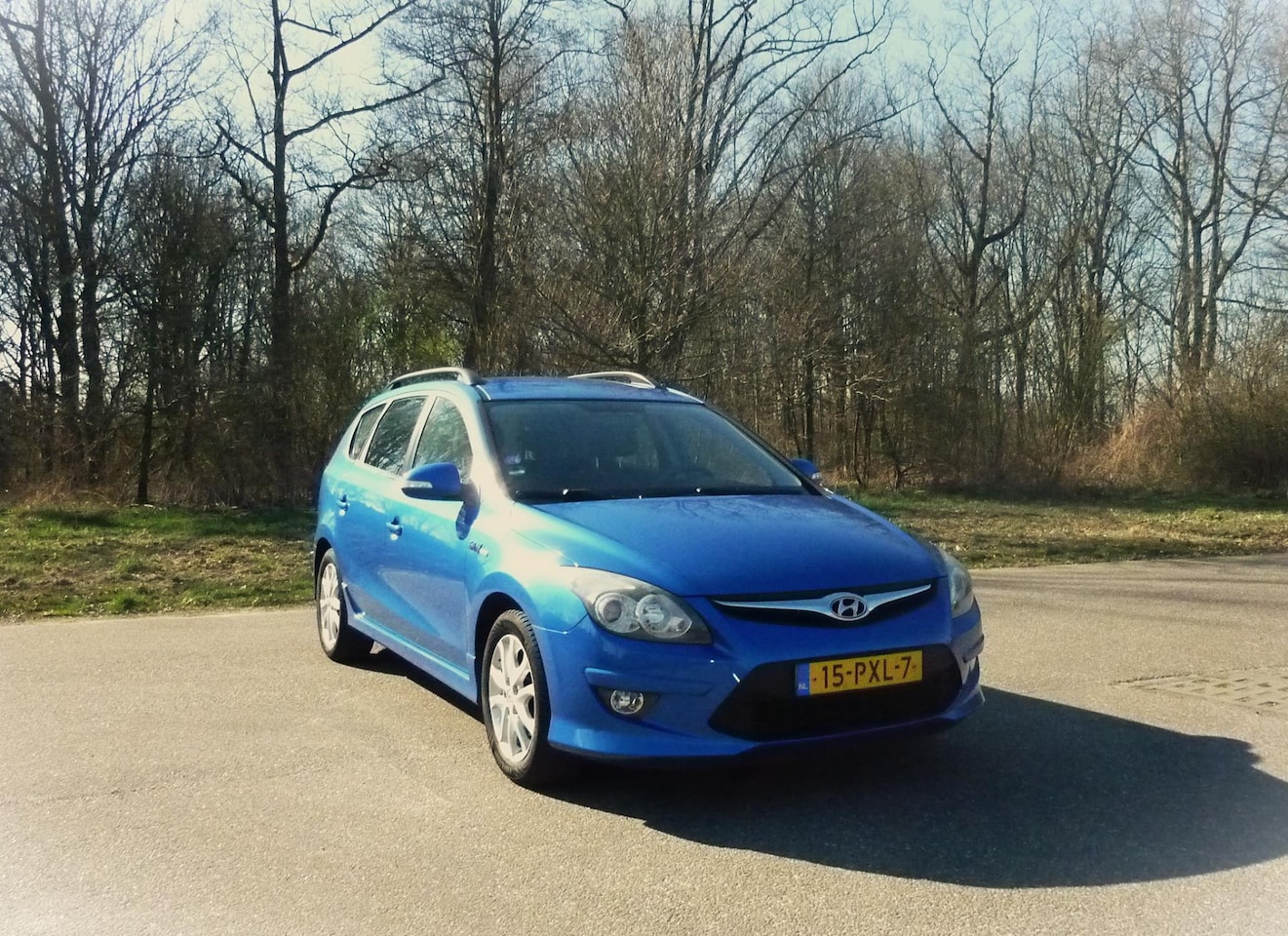 Hyundai i30 CW - 1.6i i-Motion . 126 PK . Airco . Cruiscontrol . PDC . enz enz - AutoWereld.nl