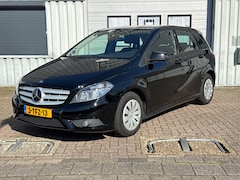 Mercedes-Benz B-klasse - 180 Airco | Distronic | Automaat | Dealer onderhouden