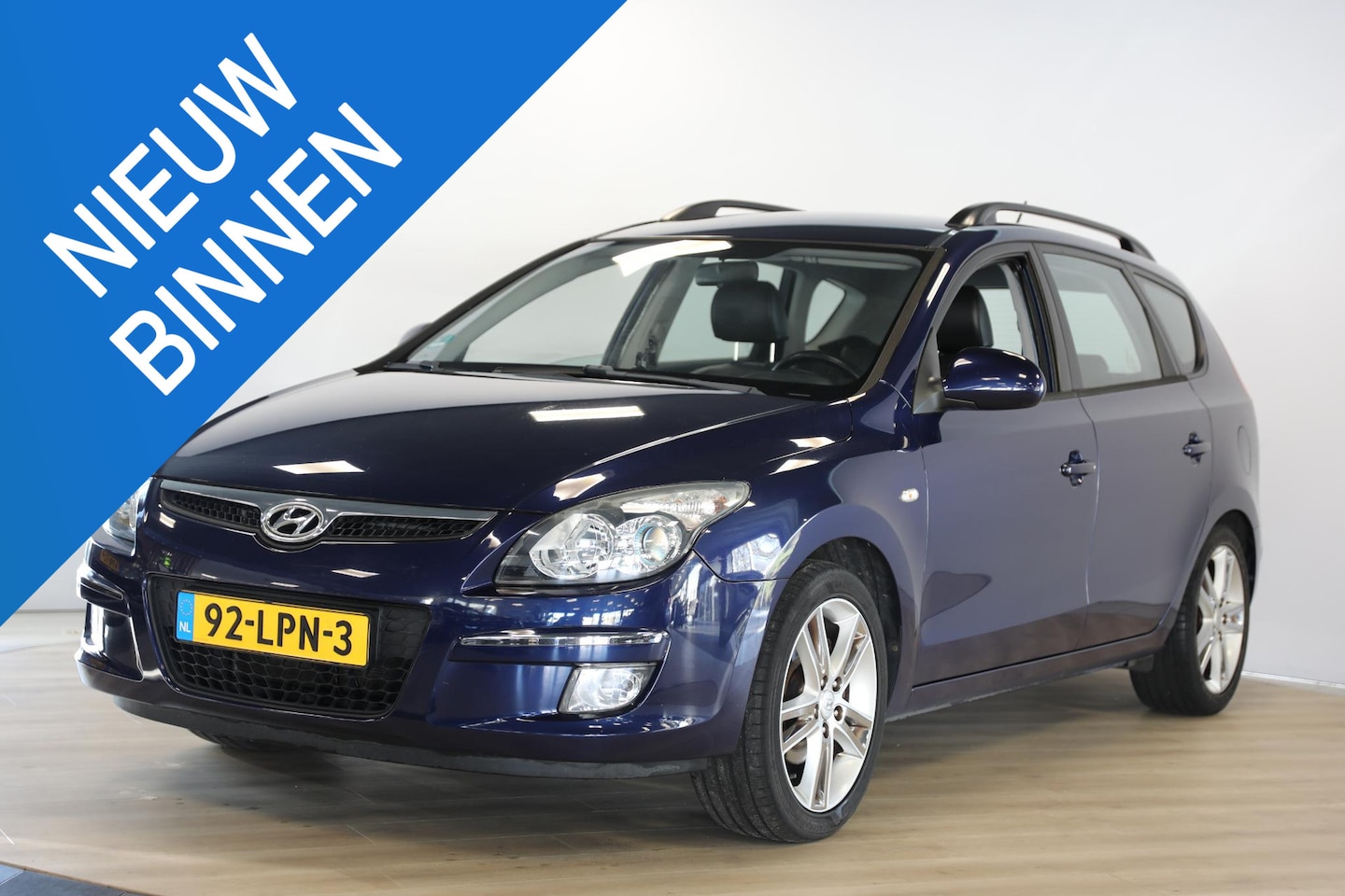 Hyundai i30 CW - 1.6i Blue Dynamic | Leer | Stoelverwarming | Trekhaak - AutoWereld.nl