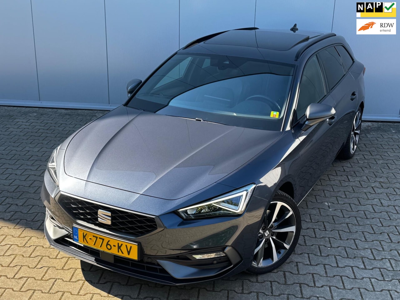 Seat Leon Sportstourer - 1.5 eTSI SPORTSTOURER FR LAUNCHE EDITION PANORAMADAK LED BEATS AUDIO NEDERLANDSE AUTO NAP - AutoWereld.nl