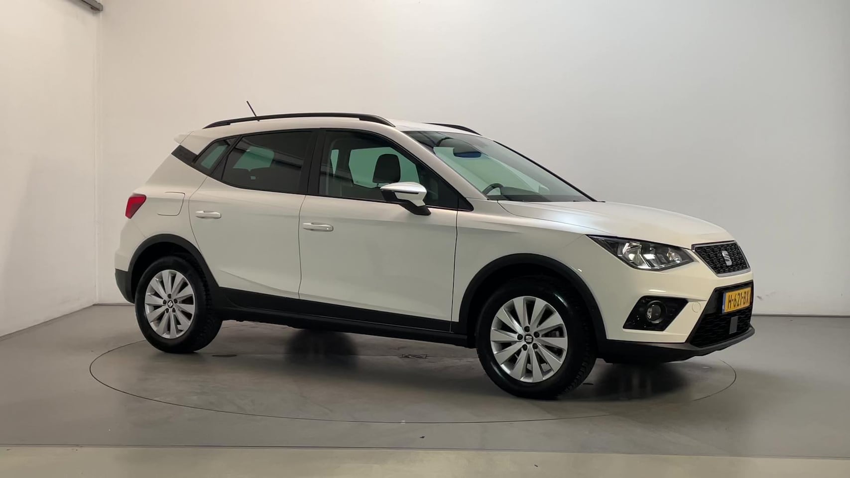 Seat Arona - 1.0 TSI Style Business Intense Camera Navigatie Adaptive Cruise - AutoWereld.nl