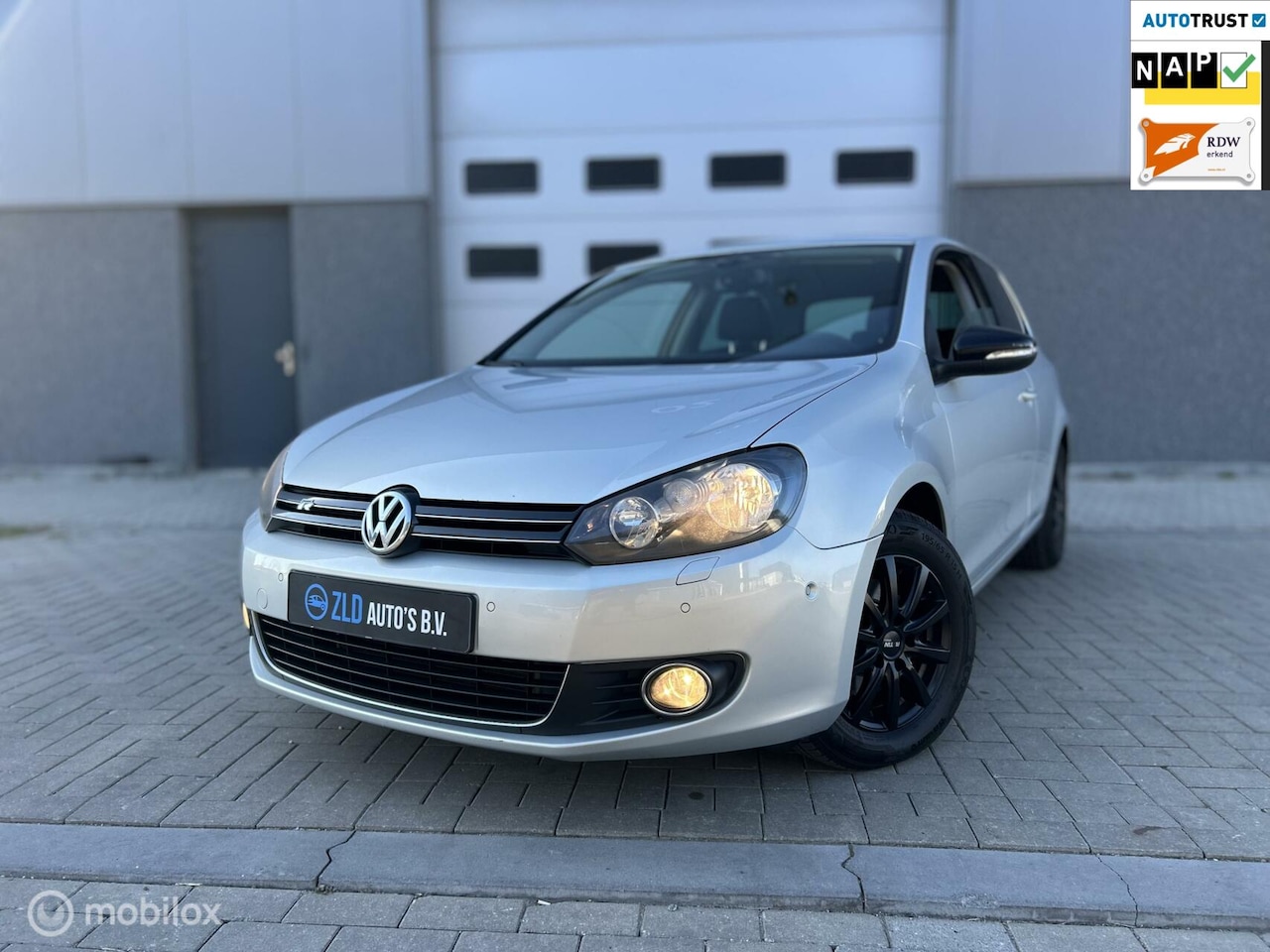 Volkswagen Golf - 1.2 TSI Style BlueMotion/R-LINE/CRUISE CONTR - AutoWereld.nl