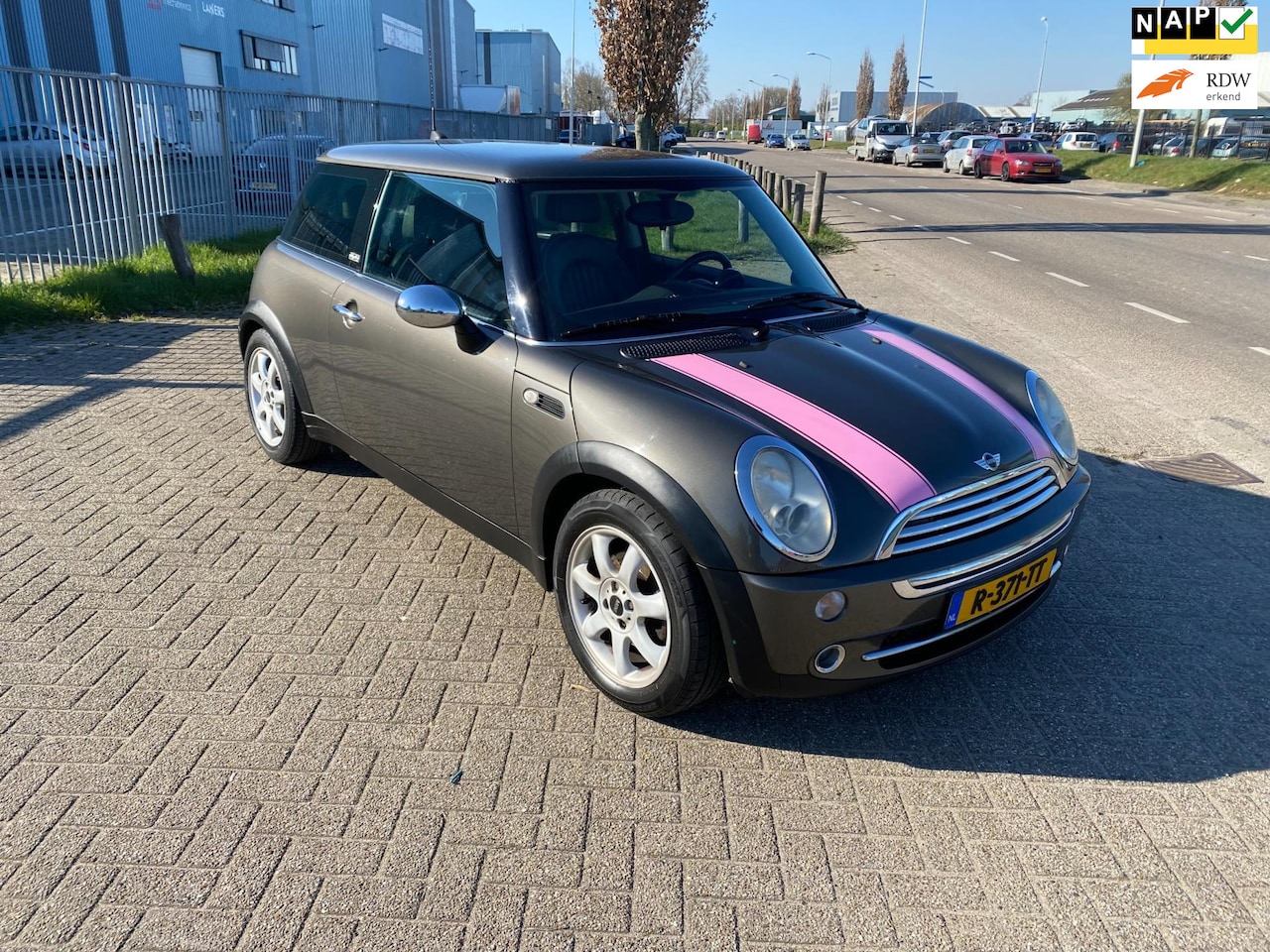 MINI One - Mini 1.6 D Anniversary - AutoWereld.nl