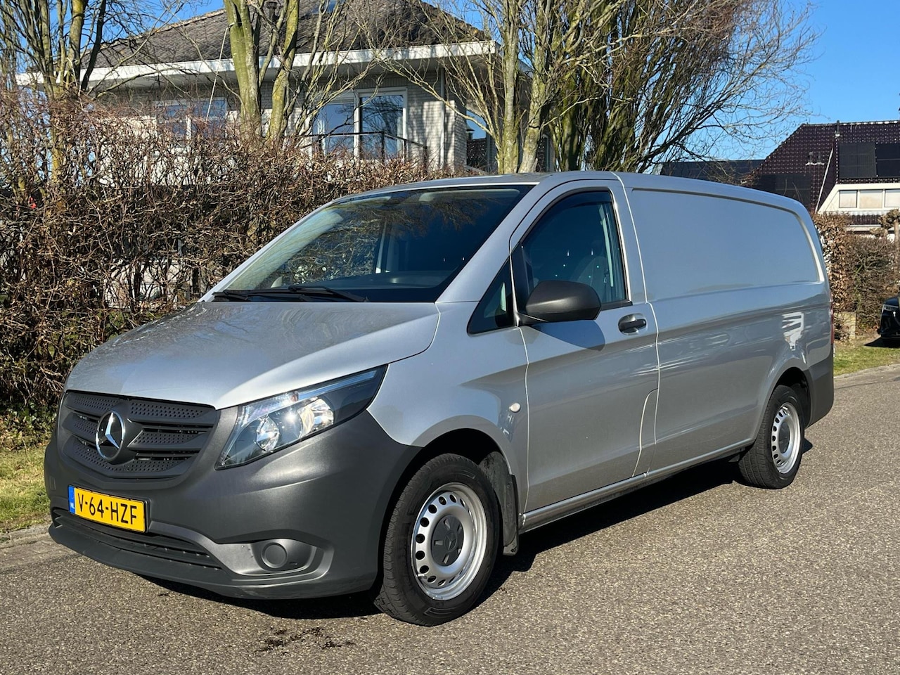 Mercedes-Benz Vito - 114 CDI Lang 136 PK Navi | Camera | Trekhaak - AutoWereld.nl