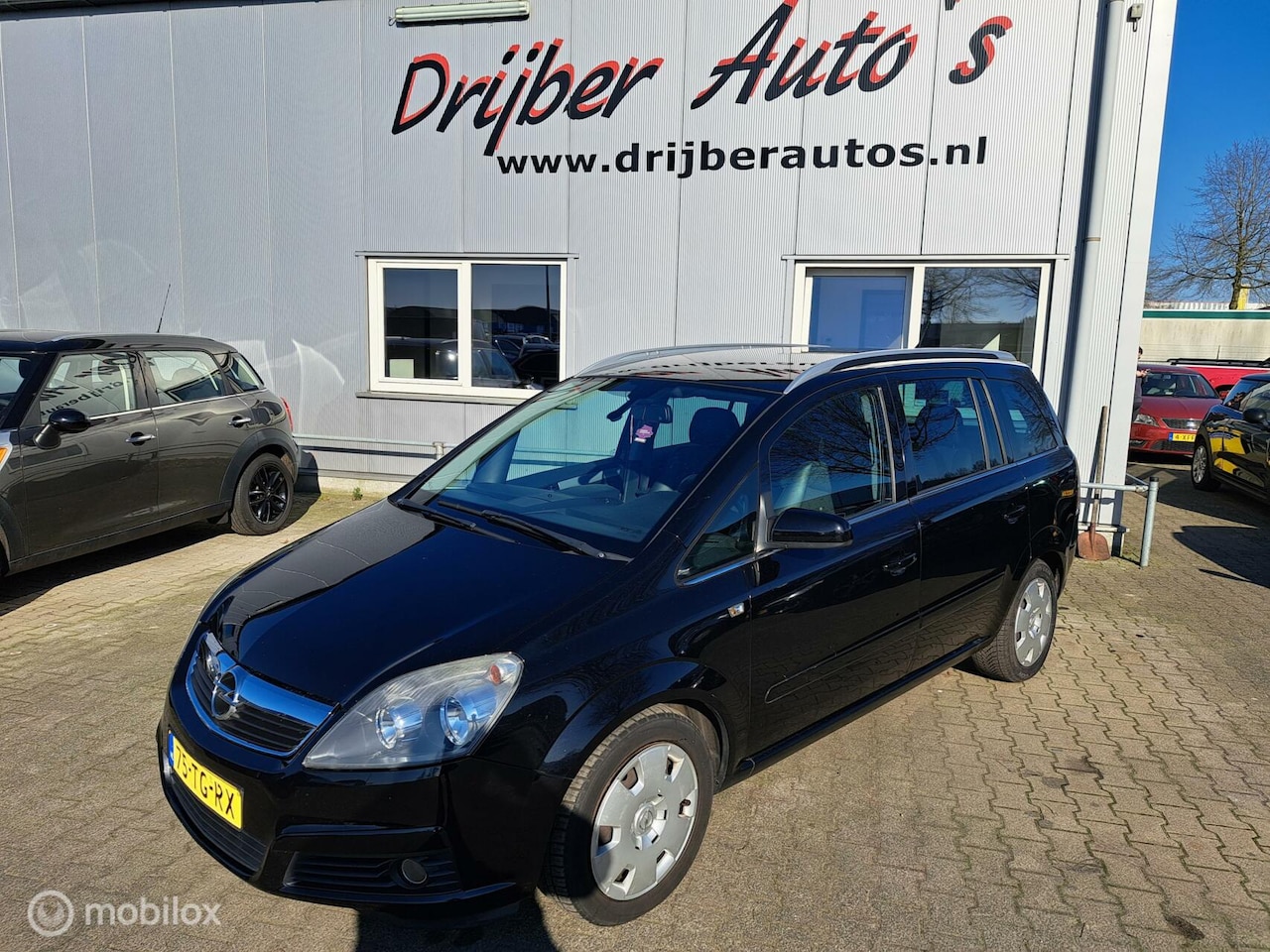 Opel Zafira - 2.2 Business 2.2 Business - AutoWereld.nl