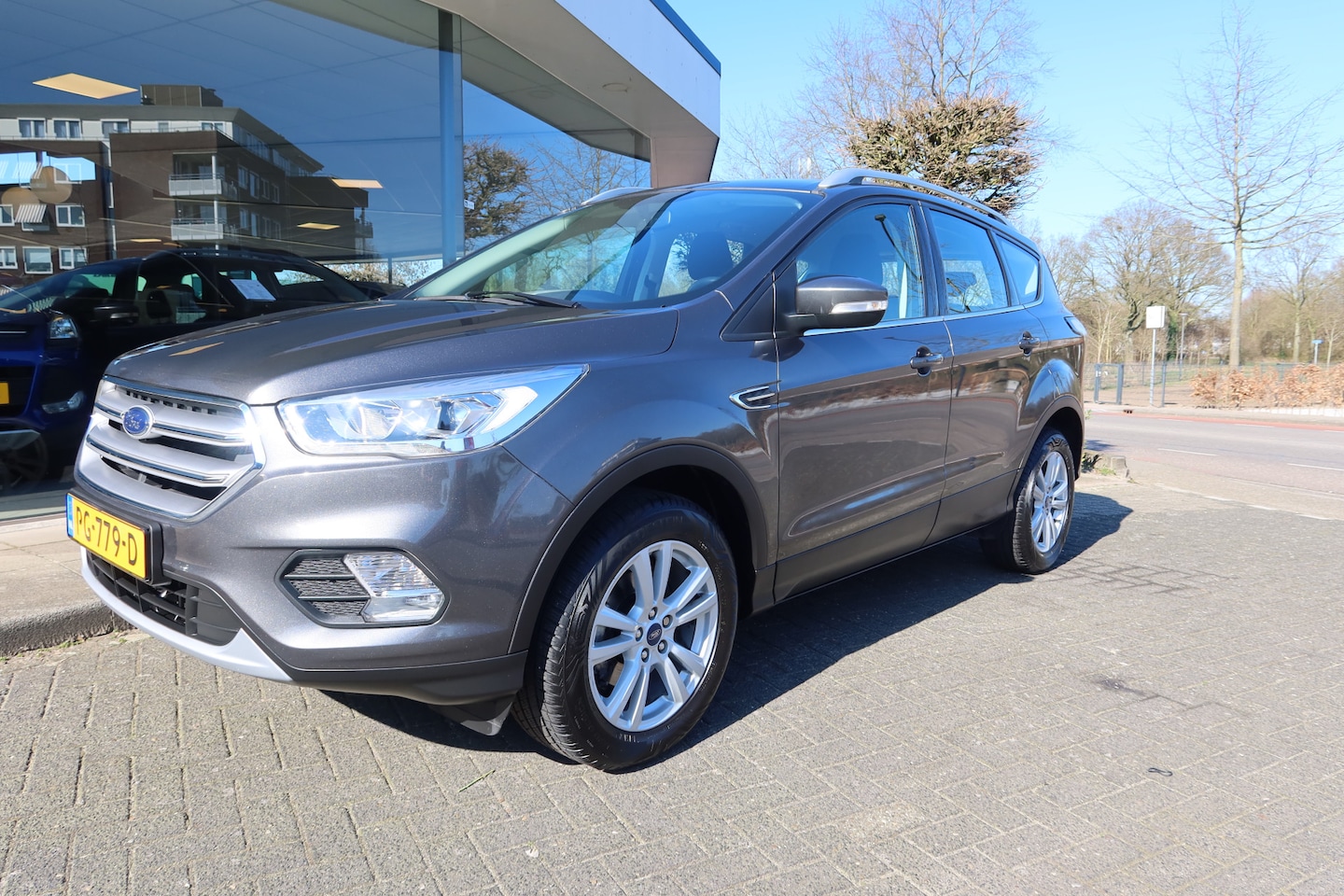 Ford Kuga - 1.5 EcoBoost Trend Ultimate 1e Eigenaar! 79dkm! Trekhaak - AutoWereld.nl