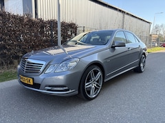 Mercedes-Benz E-klasse - 250 CDI Elegance / AUTOMAAT / LEER / NAVI / STOELKOELING