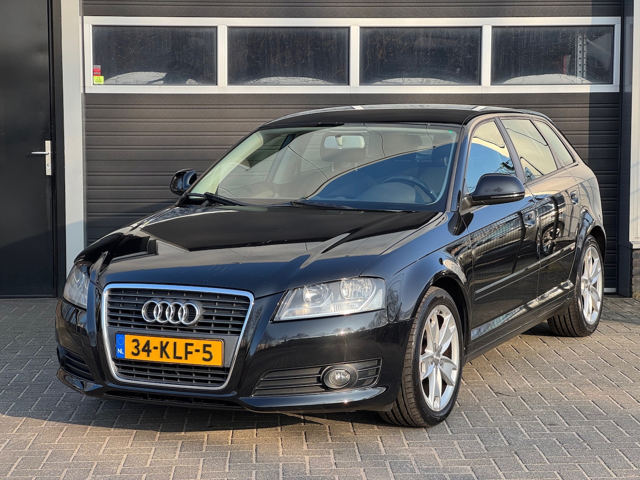 Audi A3 Sportback - 1.8 TFSI Ambition Business Edition 1.8 TFSI Ambition Business Edition - AutoWereld.nl