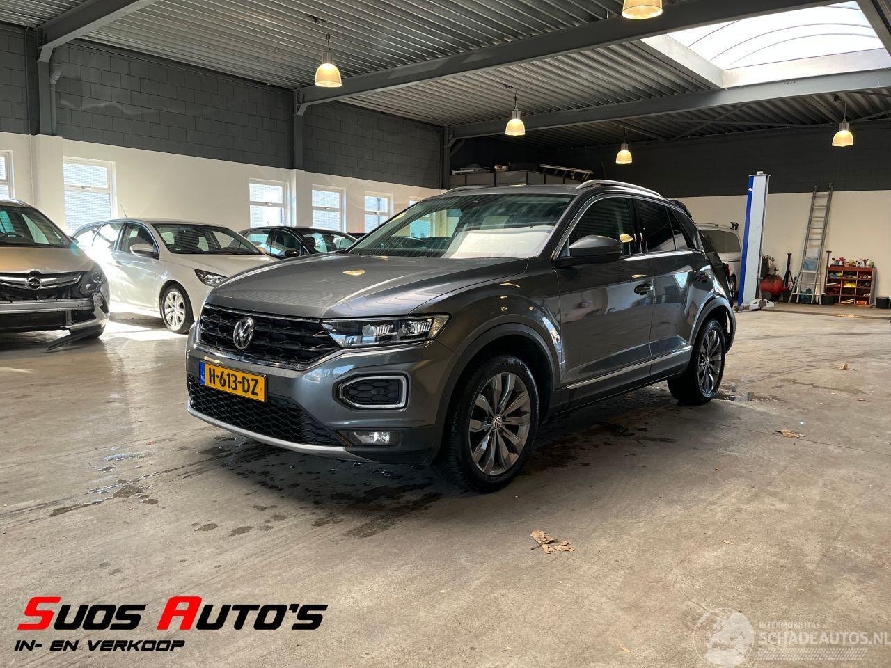 Volkswagen T-Roc - 1.5 TSI Sport NL NAP! - AutoWereld.nl