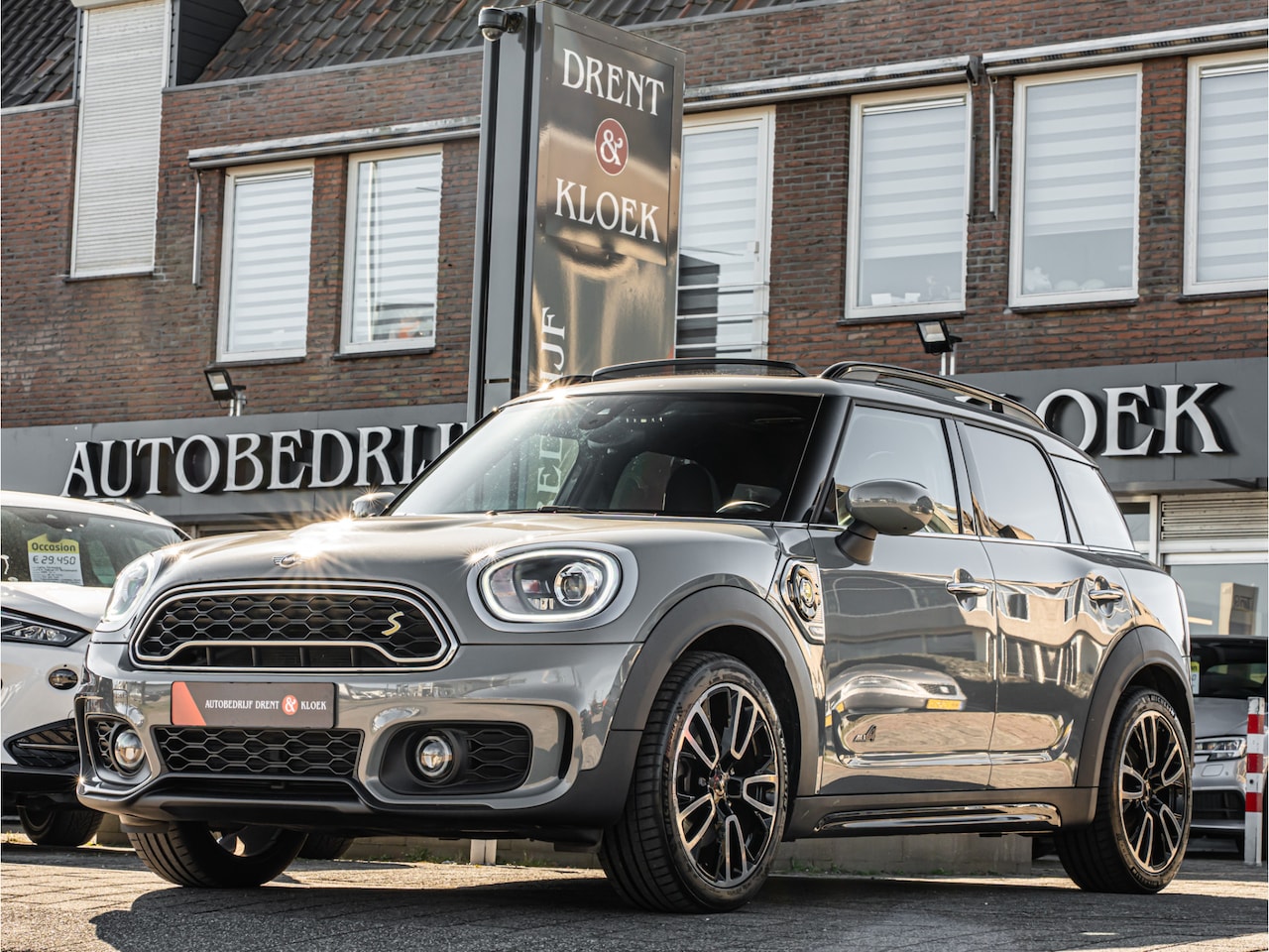 MINI Countryman - Mini 2.0 Cooper S E ALL4 ORG NL PANO SCHAALSTOELEN JCW 19 INCH  PRIVACY GLASS - AutoWereld.nl