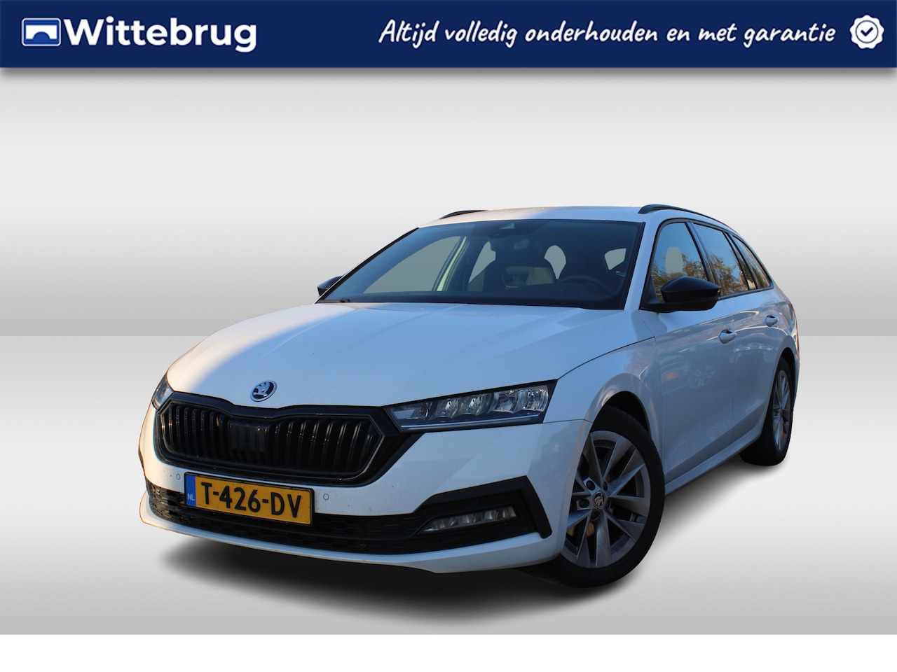 Skoda Octavia Combi - 1.0 e-TSI 110pk Sport Business DSG Automaat / Navigatie / LM 17 inch / Parkeersensoren / T - AutoWereld.nl