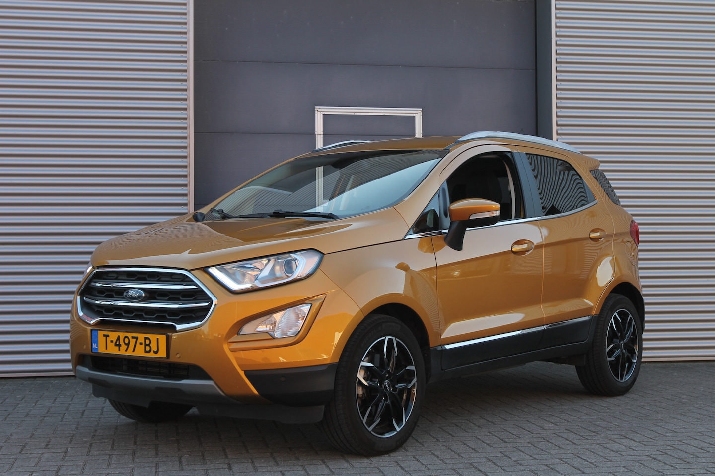 Ford EcoSport - 1.0 EcoBoost Titanium I AUTOMAAT I CARPLAY I CAMERA I TREKHAAK I 47000 KM - AutoWereld.nl