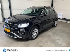 Volkswagen T-Roc - 1.0 TSI Life | Adaptive Cruise | Virtual Cockpit | LED | Parkeersensoren | Navi By App | A