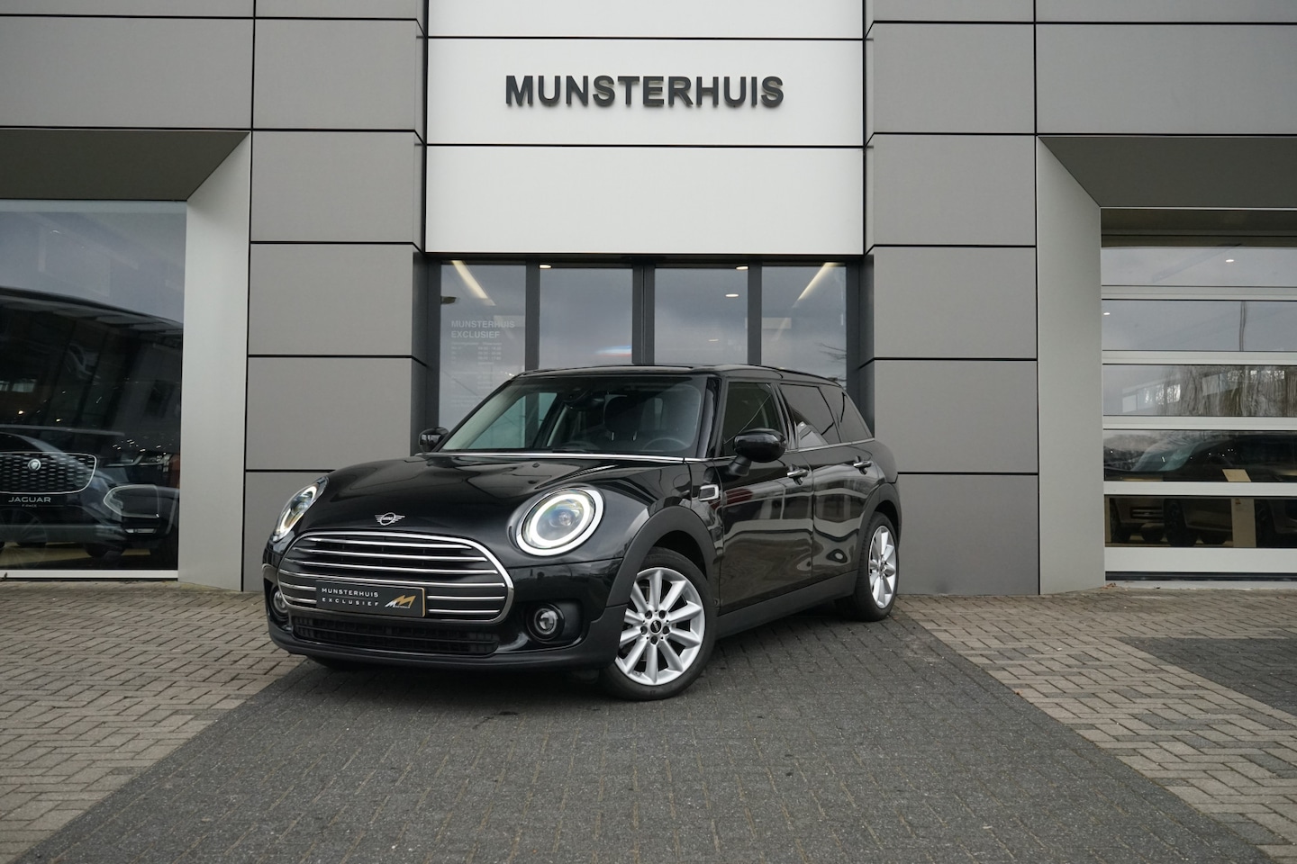 MINI Clubman - Mini 1.5 Cooper Classic | Cruise control | Keyless entry | - AutoWereld.nl