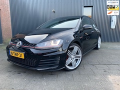 Volkswagen Golf - 2.0 TSI GTI, NAVI, XENON, PDC