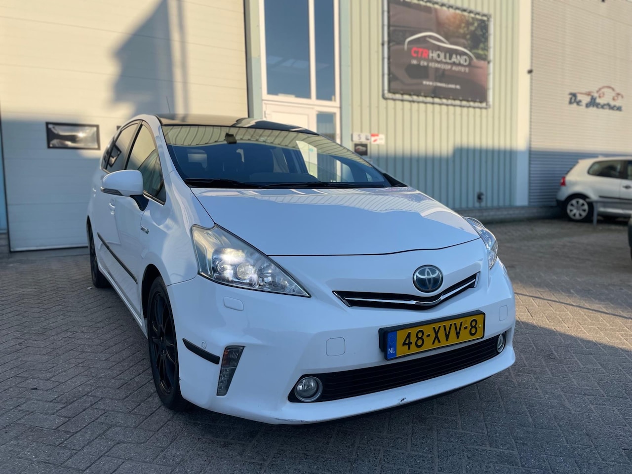 Toyota Prius Wagon - 1.8 Dynamic Business 96g(bj2012)7persoons|camera|pano - AutoWereld.nl