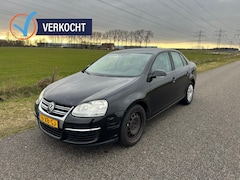 Volkswagen Jetta - 1.6 Trendline Bns