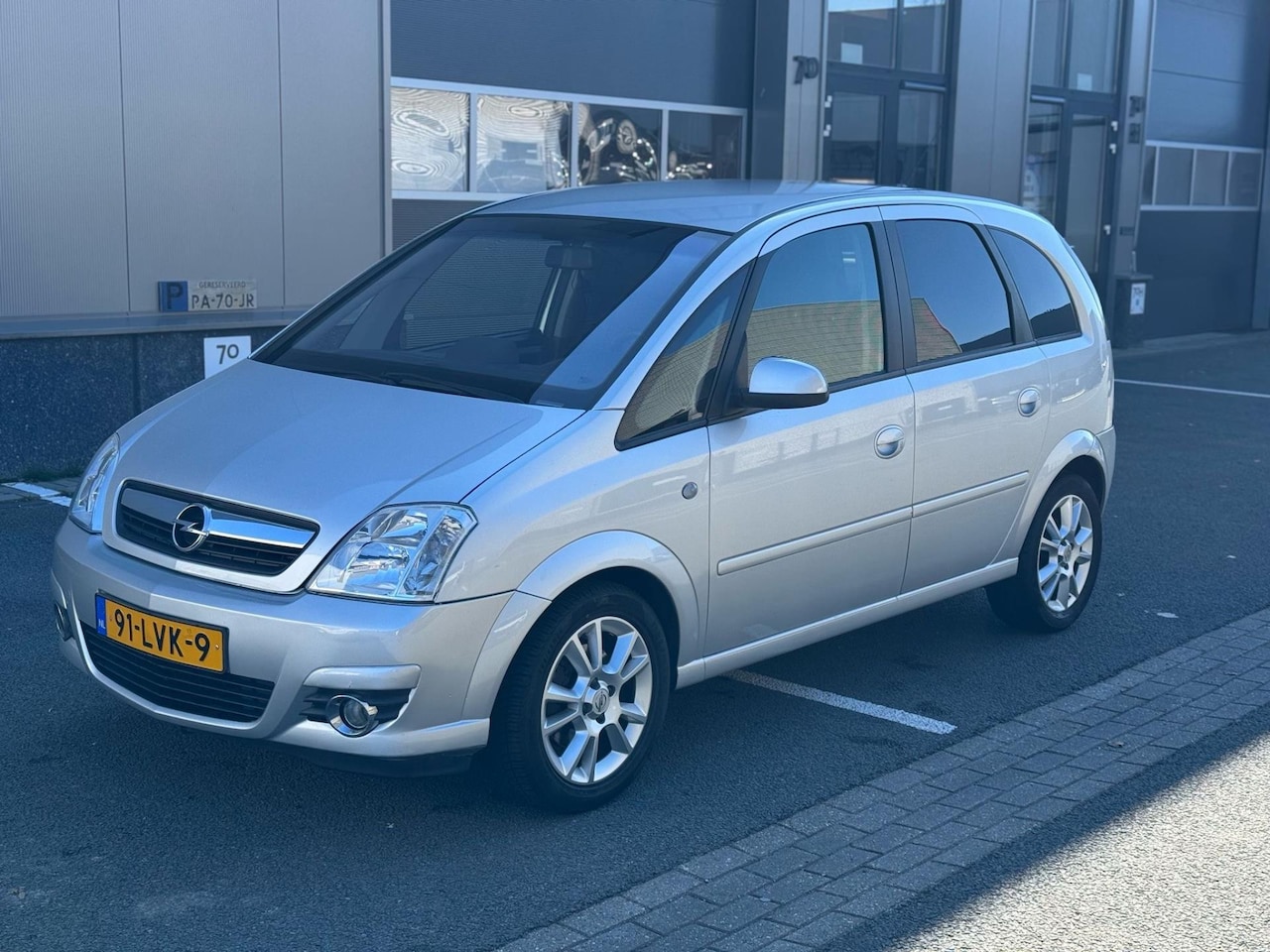 Opel Meriva - 1.6-16V Cosmo/Automaat/Clima/Leer/Navi/PDC/NAP - AutoWereld.nl