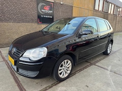 Volkswagen Polo - 1.2-12V Trendline