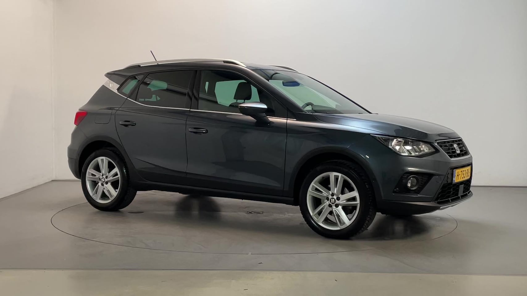 Seat Arona - 1.0 TSI 116pk FR Business Intense Camera Adaptive Cruise Navigatie - AutoWereld.nl