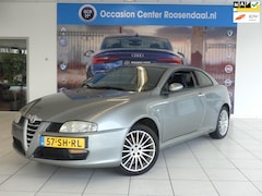 Alfa Romeo GT - 2.0 JTS Distinctive Climate Control Lmv Distr. reeds v.v. Prijspakker APK t/m 11-2025