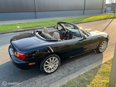 Mazda MX-5 - 1.9 SVT Sportive