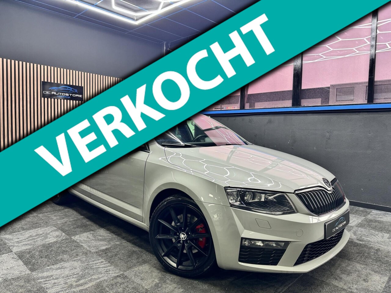 Skoda Octavia Combi - 2.0 TDI RS Challenge 1e Eig Vol opties In Nieuwstaat!!!! - AutoWereld.nl