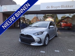 Toyota Yaris - 1.5 Hybrid Active Automaat parkeercamera / Apple Carplay / Android Auto / Adaptieve cruise