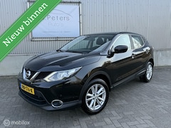 Nissan Qashqai - 1.2 Acenta 2017 / Trekhaak / Stoelverwarming / Camera / Navigatie / Parkeersensors v+a / N