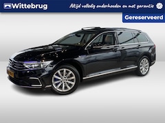 Volkswagen Passat Variant - 1.4 TSI PHEV GTE 218 PK DSG Business / Leder / Panoramadak / Massage Stoelen / LED Matrix