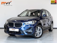 BMW X1 - SDrive20i High Executive / 192pk / Half Leder / Led Koplampen / Dealer onderhouden