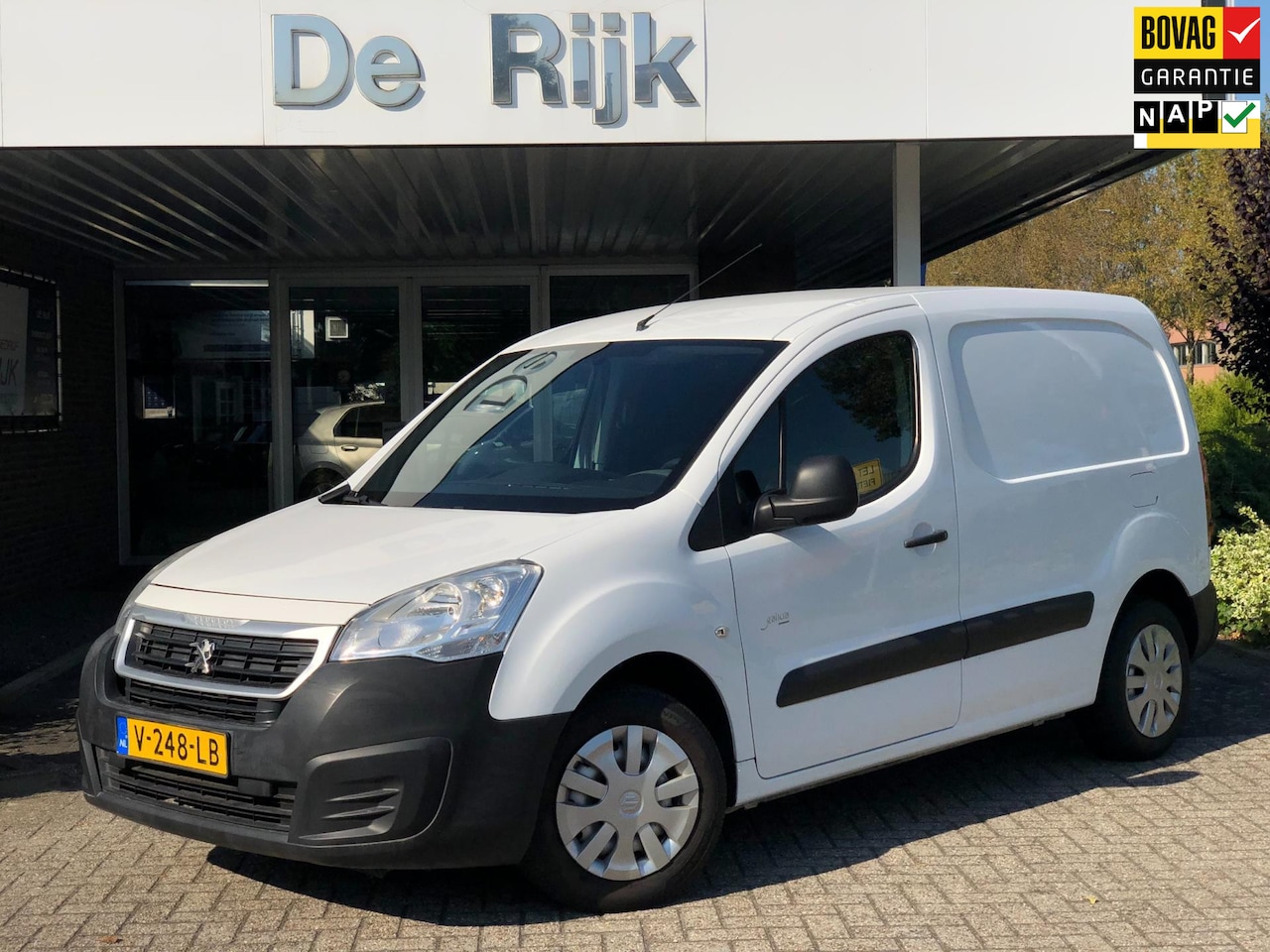 Peugeot Partner - 120 1.6 BlueHDi 75 L1 Profit+ | Airco, Cruise, El. Ramen, Bluetooth/AUX | Financial lease - AutoWereld.nl