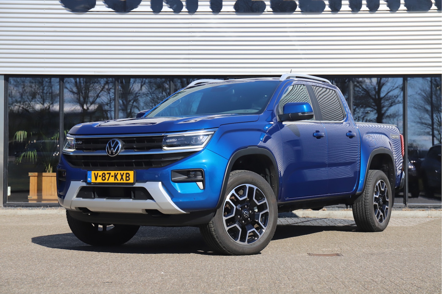 Volkswagen Amarok - 3.0 TDI 4Motion | BPM VRIJ! | IQ Light | Adapt. Cruise | Harman Kardon | Keyless | Camera - AutoWereld.nl