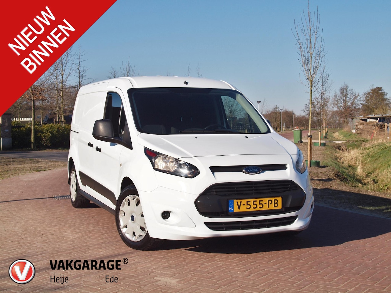 Ford Transit Connect - 1.5 TDCI L2 Trend HP | Lengte 2 | Cruise Control | Bluetooth | Airco | 3-persoons | - AutoWereld.nl