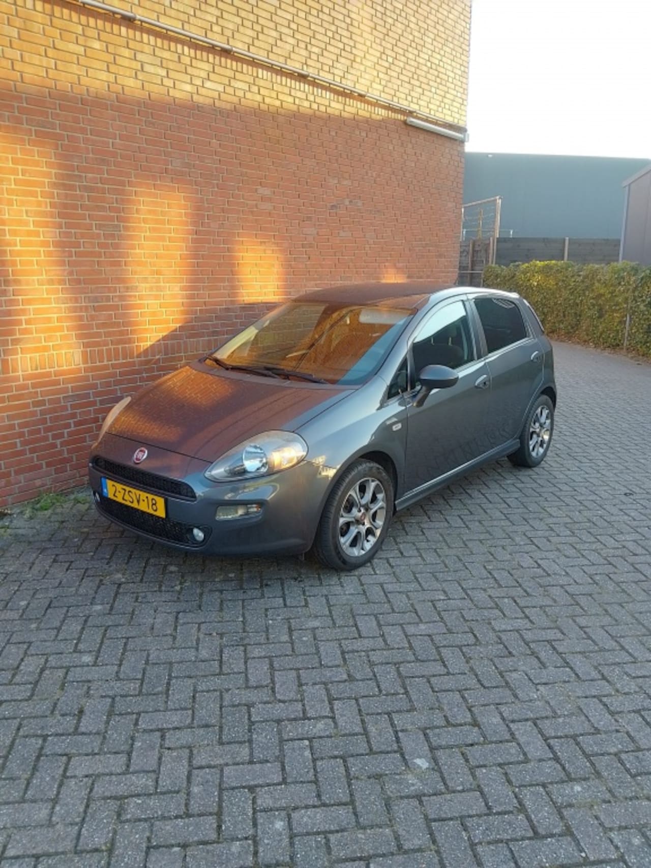 Fiat Punto Evo - 0.9 TwinAir Lounge 0.9 TwinAir Lounge - AutoWereld.nl