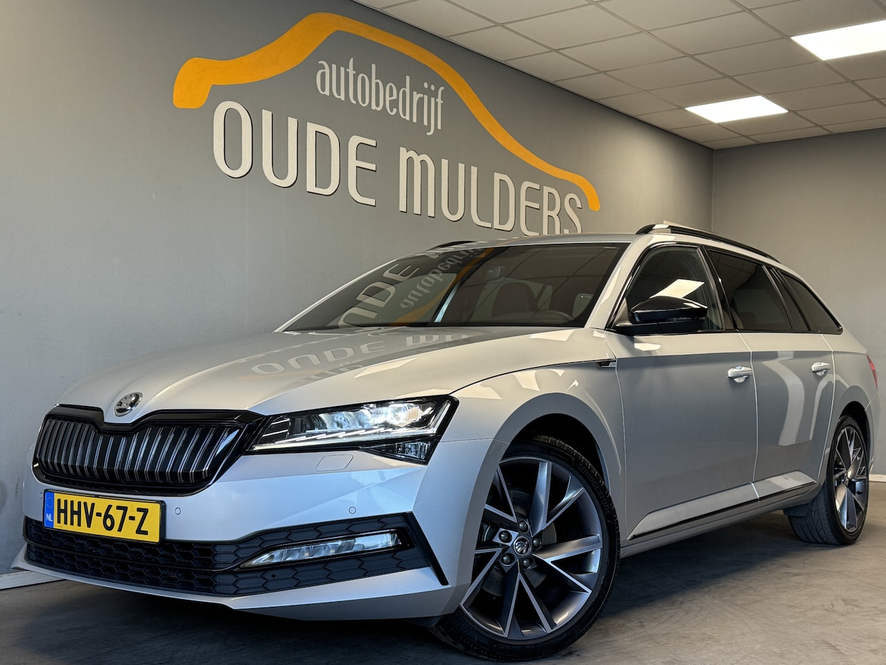 Skoda Superb Combi - 1.4 TSI iV Sportline Memoryseat/Standkachel/Trekhaak - AutoWereld.nl