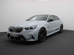 BMW M5 - Sedan | Comfort Package