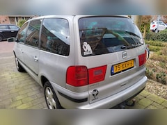 Seat Alhambra - 1.8-20VT Signo