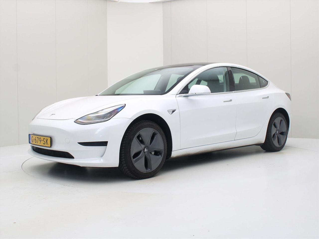 Tesla Model 3 - Standard RWD Plus [ TREKHAAK+AUTOPILOT+60 kWh+PREMIUM AUDIO ] - AutoWereld.nl