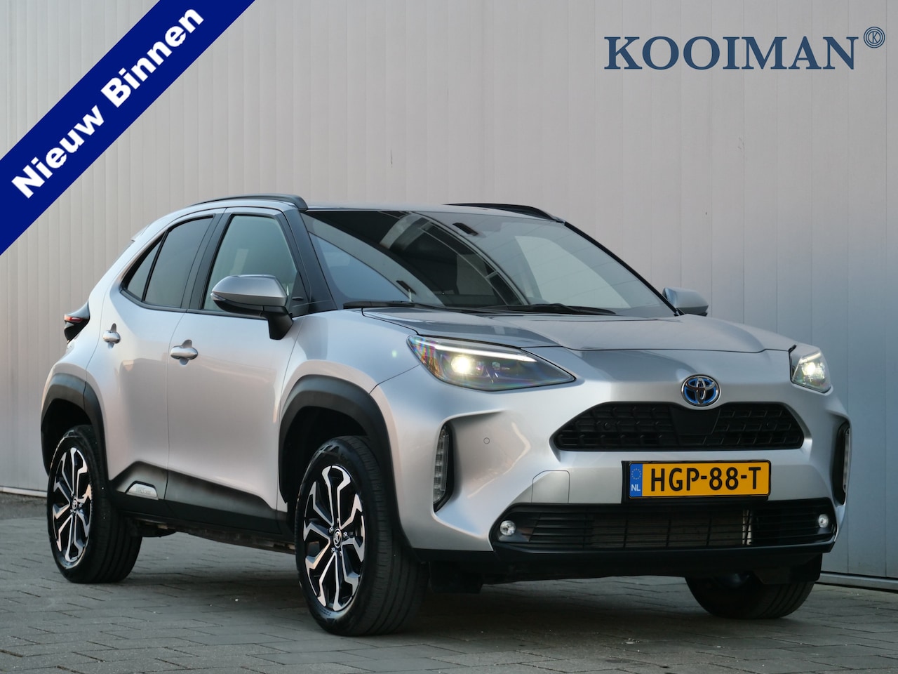 Toyota Yaris Cross - 1.5 Hybrid 116pk Business Plus Automaat LED / Adaptive Cruise / Apple Carplay / Navigatie - AutoWereld.nl