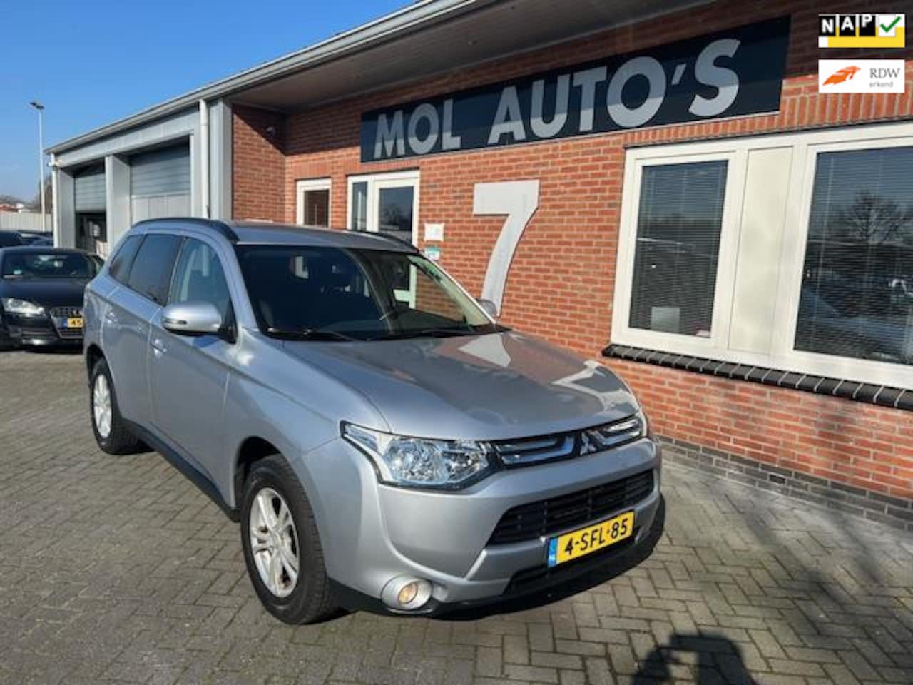 Mitsubishi Outlander - 2.0 Intense 2.0 Intense , 181000km NAP - AutoWereld.nl