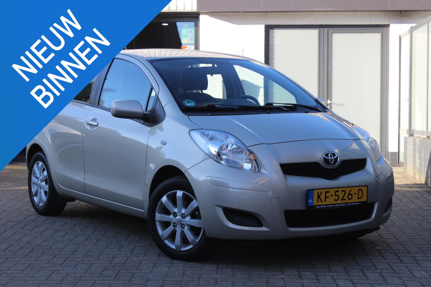 Toyota Yaris - 1.3 VVT-i Aspiration 1.3 VVTi Aspiration - AutoWereld.nl