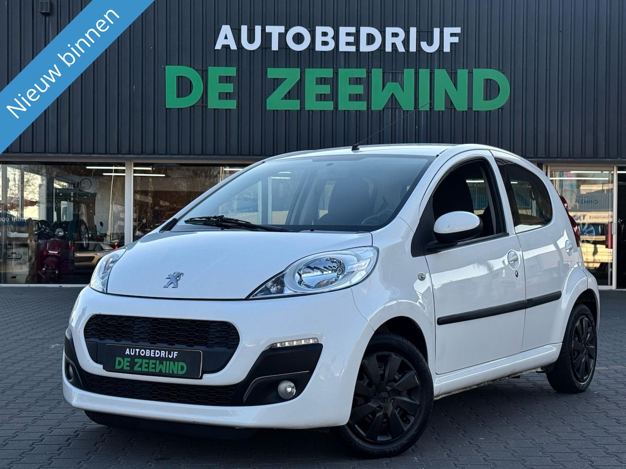 Peugeot 107 - 1.0 Active|5 deur's|airco|Nieuw APK - AutoWereld.nl